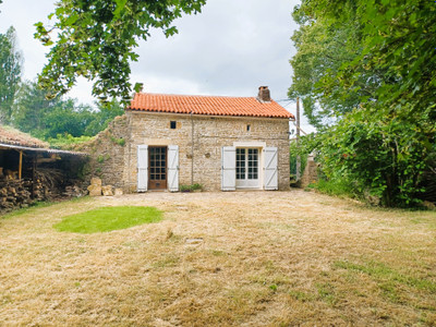 Maison à vendre à Chey, Deux-Sèvres, Poitou-Charentes, avec Leggett Immobilier