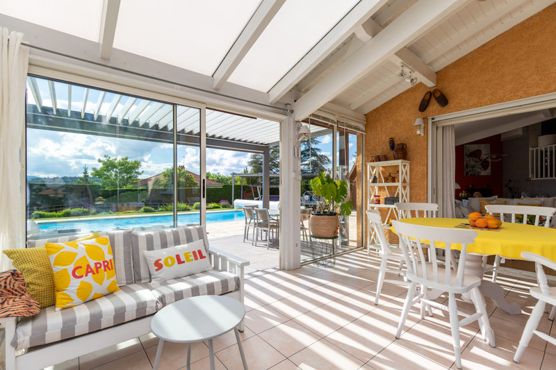 French property for sale in Vourles, Rhône - €795,000 - photo 4