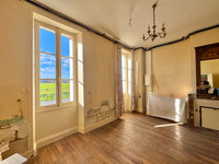 Propriété à vendre à Berthegon, Vienne - 150 000 € - photo n°4