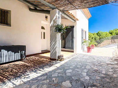 Maison à vendre à Septèmes-les-Vallons, Bouches-du-Rhône, PACA, avec Leggett Immobilier