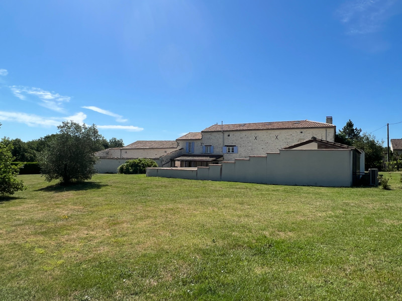 French property for sale in Margueron, Gironde - &#8364;660,000 - photo 7