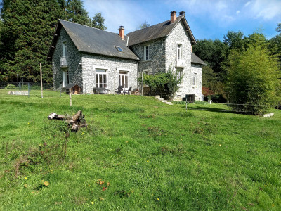 Maison à vendre à Lagraulière, Corrèze, Limousin, avec Leggett Immobilier