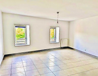 Appartement à vendre à Jonzac, Charente-Maritime - 119.900 € - photo 2