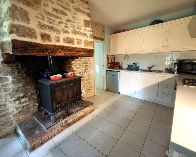 French property for sale in Empuré, Charente - €166,320 - photo 2