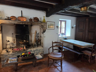 French property for sale in Monteignet-sur-l'Andelot, Allier - €360,000 - photo 3
