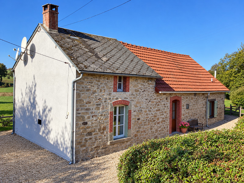 French property for sale in Saint-Priest-la-Feuille, Creuse - €125,000 - photo 0