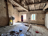 Maison à vendre à Baignes-Sainte-Radegonde, Charente - 246.100 € - photo 12