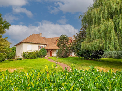 Maison à vendre à Domérat, Allier, Auvergne, avec Leggett Immobilier