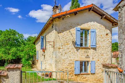 Maison à vendre à Cuzorn, Lot-et-Garonne, Aquitaine, avec Leggett Immobilier