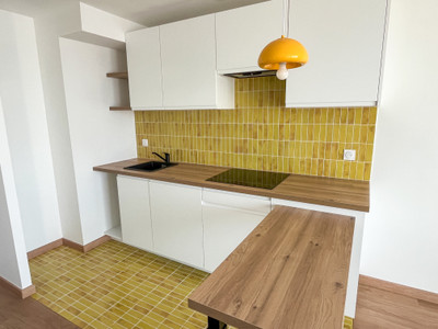 French property for sale in Royan, Charente-Maritime - €304,000 - photo 2