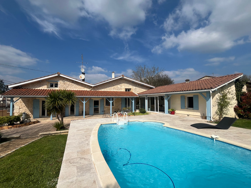 Maison à vendre à Saint-André-et-Appelles, Gironde - 328.600 € - photo 1