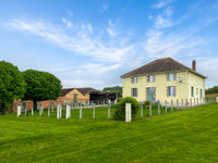 Maison à vendre à Castelnau Montratier-Sainte Alauzie, Lot - 395.000 € - photo 1