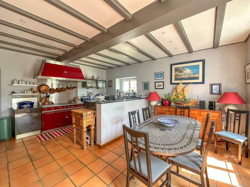 French property for sale in Migron, Charente-Maritime - €374,500 - photo 3