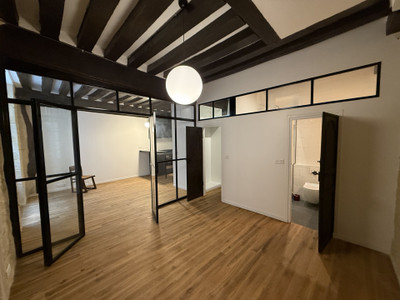 French property for sale in Paris 4e Arrondissement, Paris - €690,000 - photo 9