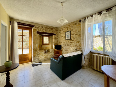 French property for sale in Sarlat-la-Canéda, Dordogne - €212,000 - photo 2