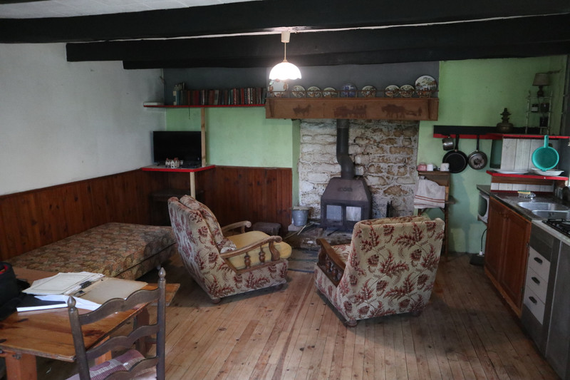 French property for sale in Meslan, Morbihan - €58,500 - photo 3