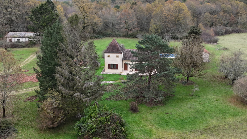 French property for sale in Pressignac-Vicq, Dordogne - €430,500 - photo 0