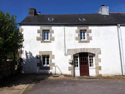 Maison à vendre à Brennilis, Finistère, Bretagne, avec Leggett Immobilier