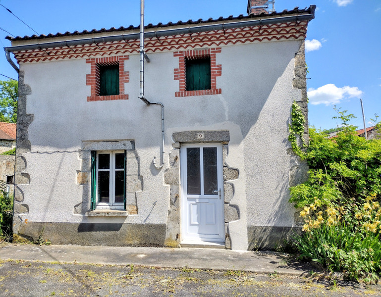 French property for sale in Oradour-Saint-Genest, Haute-Vienne - €38,000 - photo 0