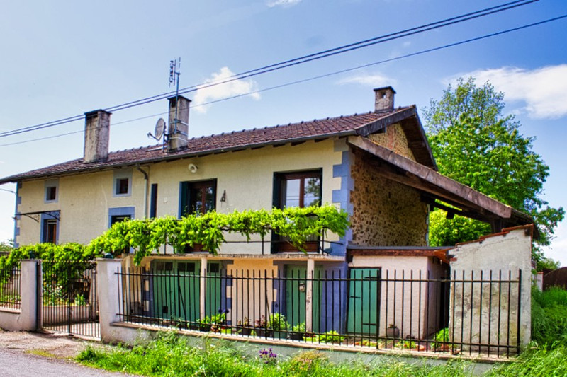 Maison à vendre à Rochechouart, Haute-Vienne - 246 100 € - photo 1 Maison à vendre à Rochechouart, Haute-Vienne - 246 100 € - photo 1