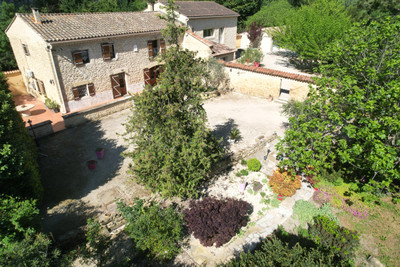 Maison à vendre à Villeneuve-lès-Avignon, Gard, Languedoc-Roussillon, avec Leggett Immobilier