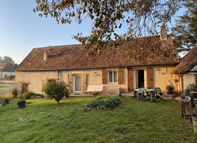 Maison à vendre à La Trimouille, Vienne - 66.700 € - photo 1