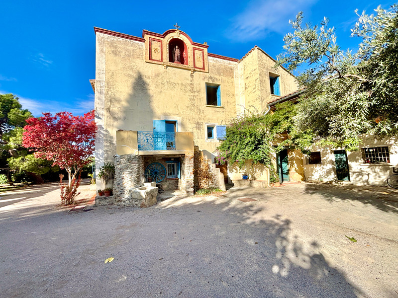 French property for sale in Néfiach, Pyrénées-Orientales - €680,000 - photo 0