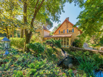 Maison à vendre à Saint-Gourson, Charente, Poitou-Charentes, avec Leggett Immobilier