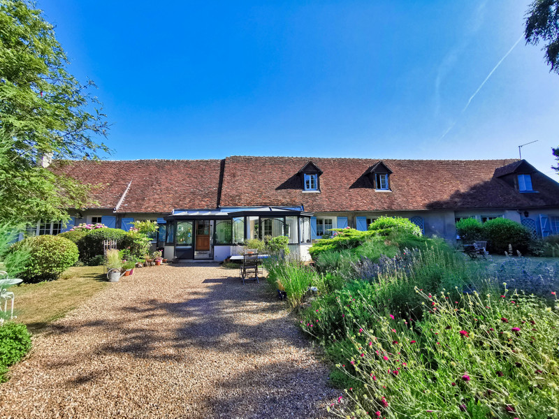 French property for sale in Montrichard, Loir-et-Cher - €598,000 - photo 0
