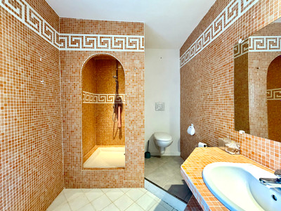 French property for sale in Callian, Var - €425,000 - photo 5