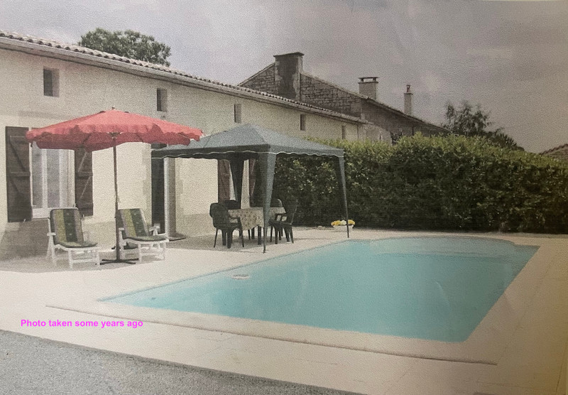 French property for sale in Melleran, Deux-Sèvres - €183,600 - photo 2