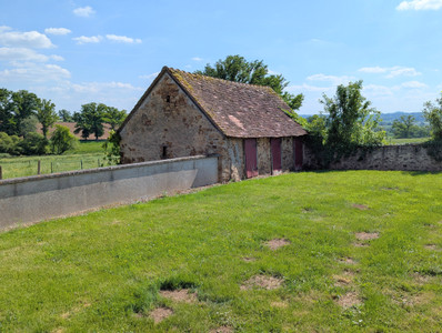 French property for sale in Sainte-Sévère-sur-Indre, Indre - €99,000 - photo 6