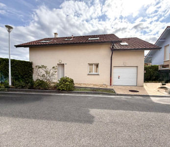 French property for sale in Douvaine, Haute-Savoie - €550,000 - photo 2