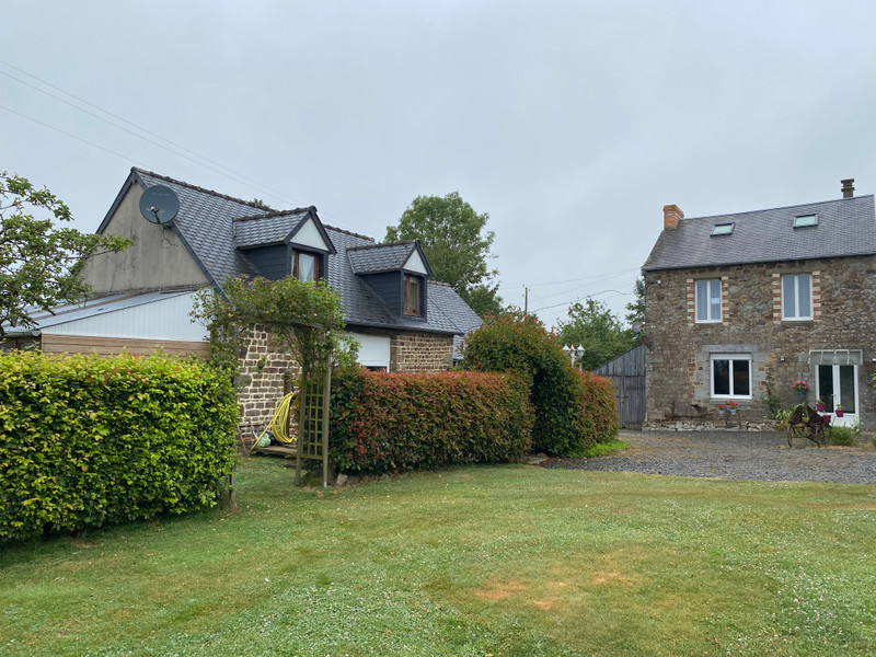 Propriété à vendre à Isigny-le-Buat, Manche - 328 600 €
