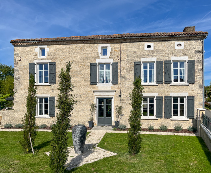 French property for sale in Villefagnan, Charente - €275,000 - photo 0