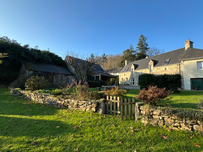 Stunning 4/5 bedroom stone property with separate gite, lake, two garages and over 5000 M2 of stunning garden