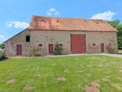 French property for sale in Sainte-Sévère-sur-Indre, Indre - €99,000 - photo 4