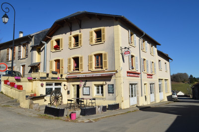 Commerce à vendre à Saint-Julien-le-Petit, Haute-Vienne, Limousin, avec Leggett Immobilier