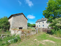 Maison à vendre à Crocq, Creuse - 159.900 € - photo 2