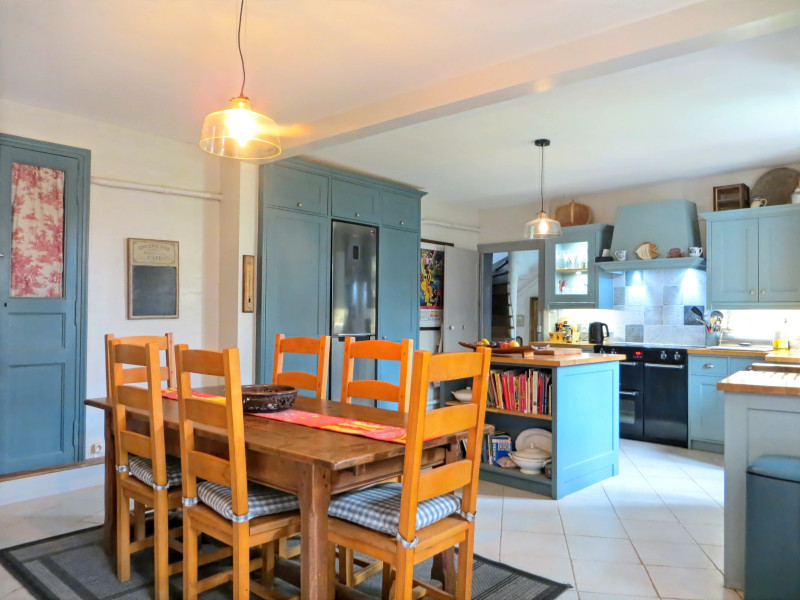 French property for sale in Confolens, Charente - €299,000 - photo 3