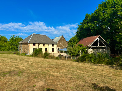 French property for sale in Neuilly-le-Vendin, Mayenne - €190,250 - photo 11