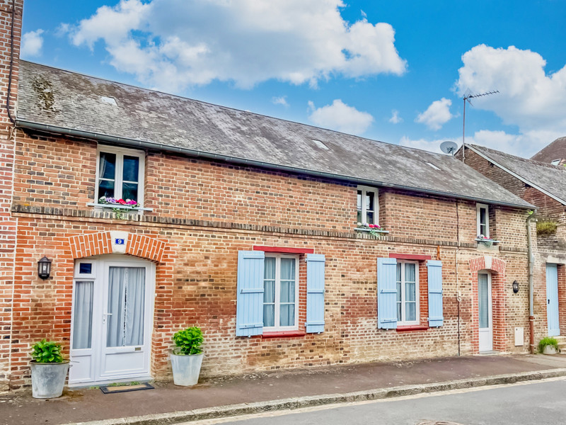 Maison à vendre à Vimoutiers, Orne - 125.000 € - photo 1