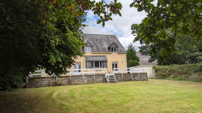 French property for sale in Langoëlan, Morbihan - €267,500 - photo 2