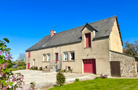 Maison à vendre à Lignières-Orgères, Mayenne - 148.360 € - photo 1