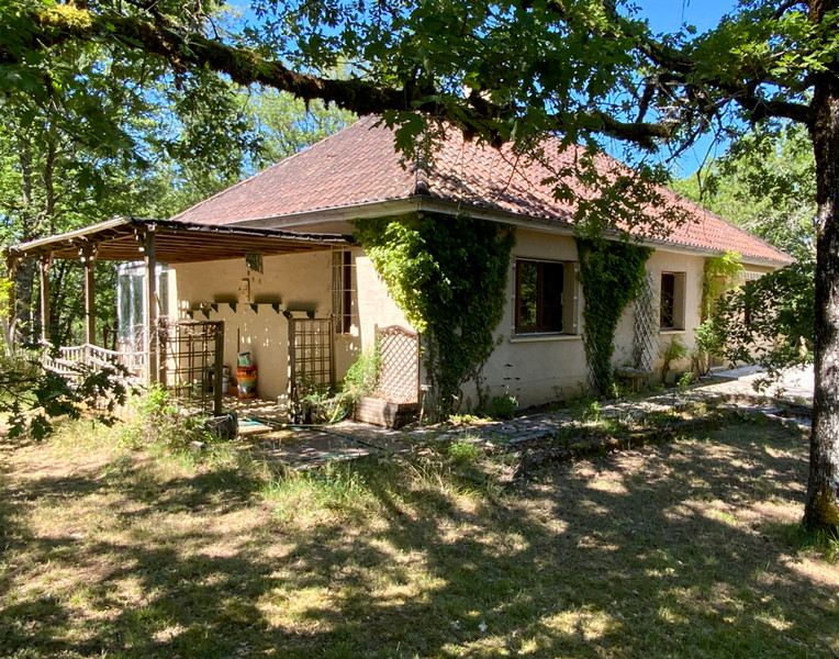 French property for sale in Montignac, Dordogne - €190,800 - photo 2