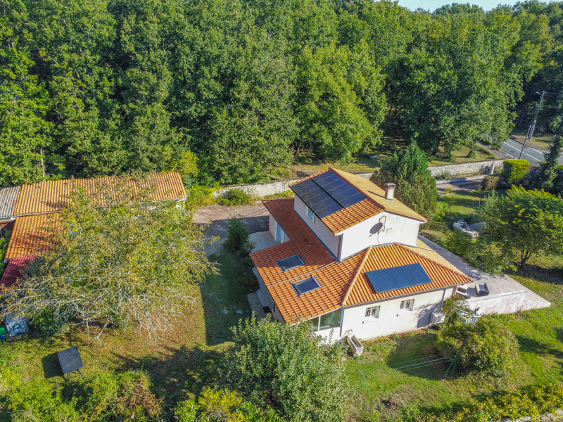 French property for sale in Mouthiers-sur-Boëme, Charente - €280,000 - photo 3