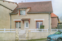 Propriété à vendre à La Trimouille, Vienne - 61 600 € - photo n°1