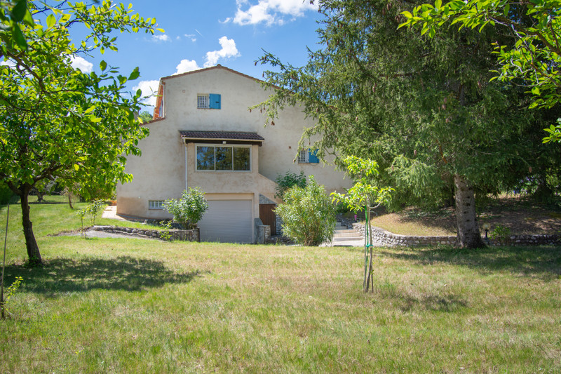 French property for sale in Estoublon, Alpes-de-Haute-Provence - €405,000 - photo 2