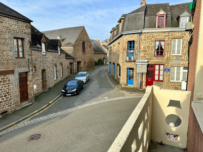 French property for sale in Lassay-les-Châteaux, Mayenne - €172,886 - photo 1