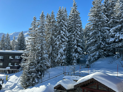 2 bedroom apartment by the piste in Courchevel 1850, 3 valleys with breath taking views and prime location